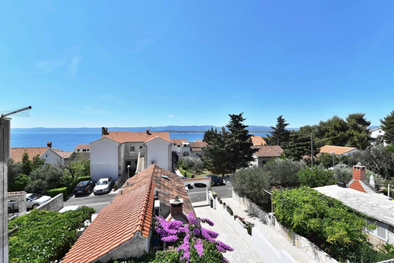 Villa Senjkovic - Apartments With Balcony And Sea View Bol Esterno foto