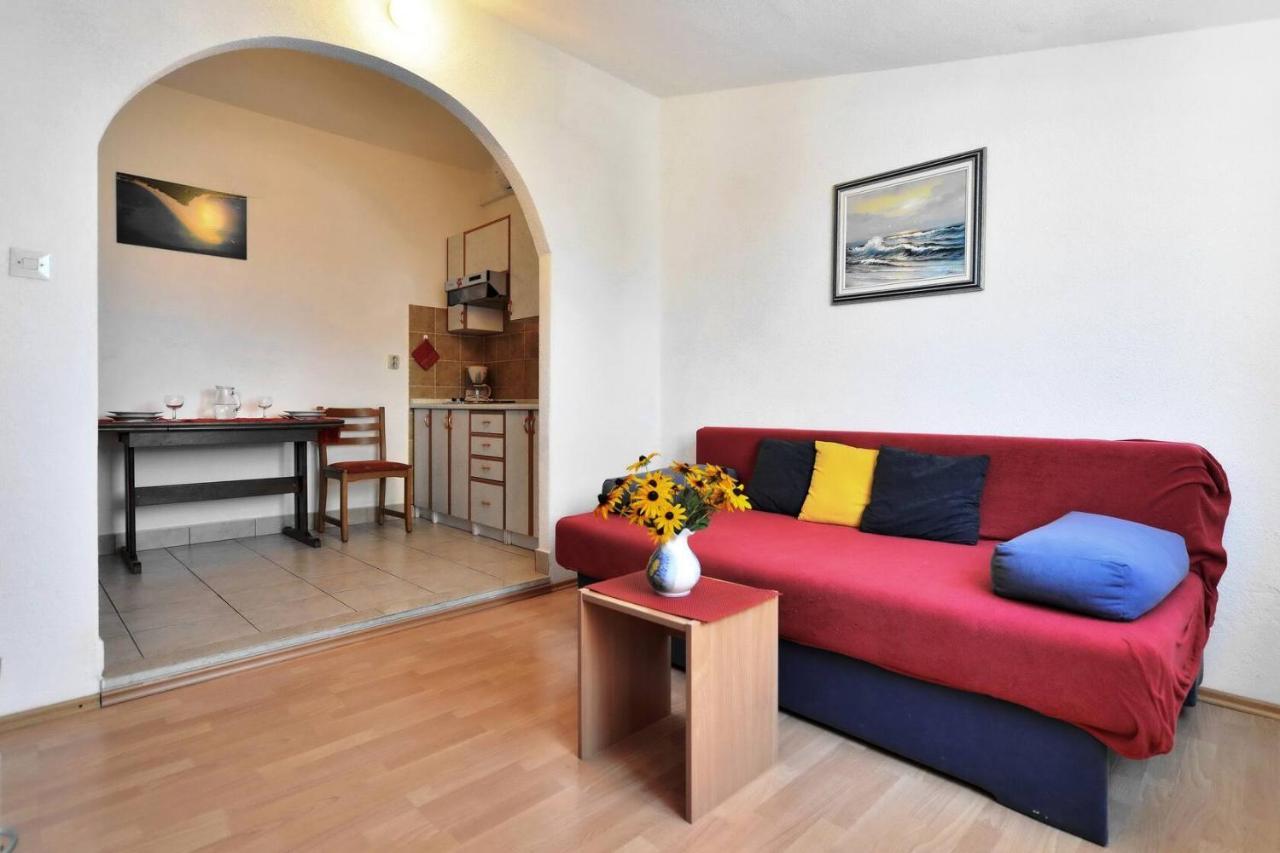 Villa Senjkovic - Apartments With Balcony And Sea View Bol Esterno foto