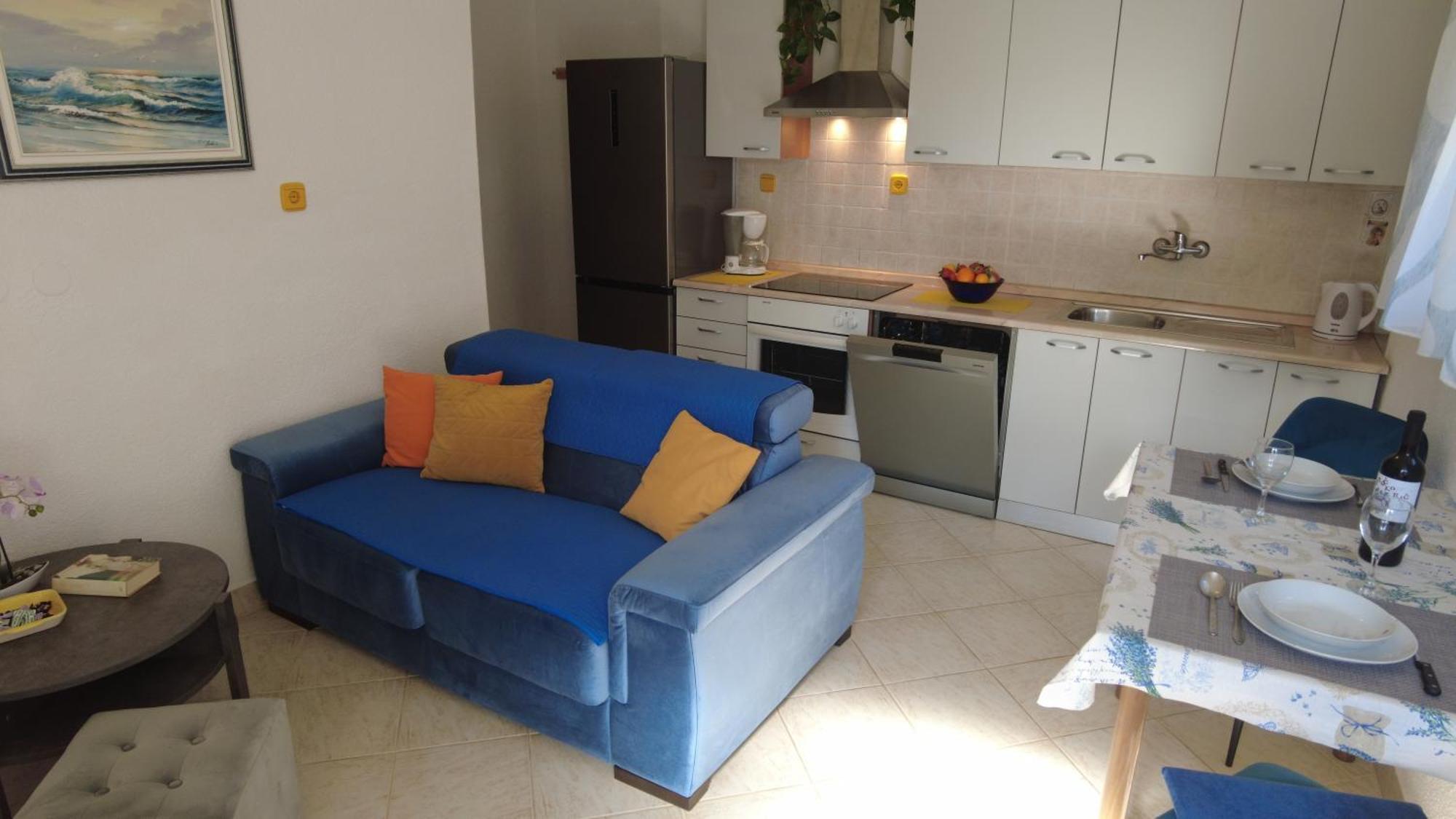 Villa Senjkovic - Apartments With Balcony And Sea View Bol Esterno foto